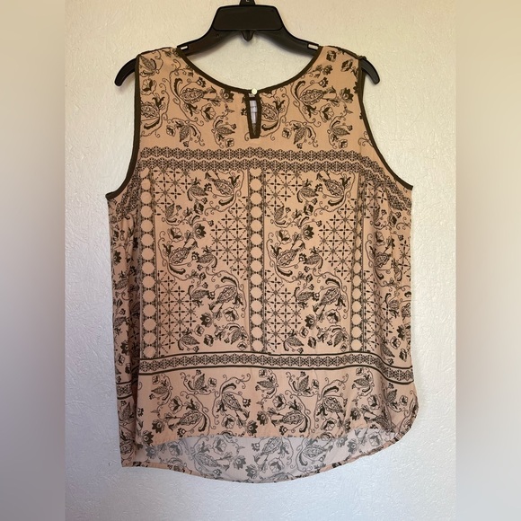 Liz Claiborne Sleeveless Blouse Keyhole Closure Paisley Print Summer Casual XLG - Picture 3 of 11